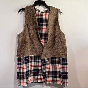 Hem & Thread Vest in Brown Sherpa and Navy & Red Plaid
